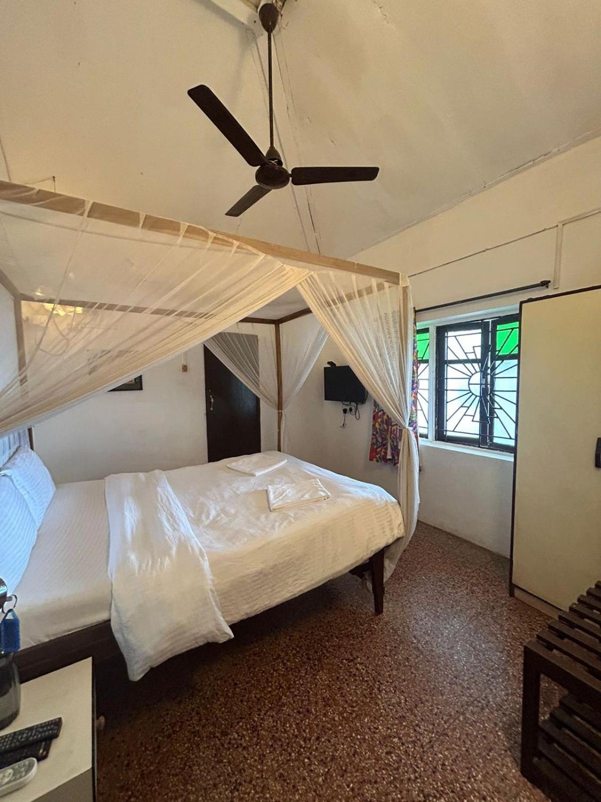 Ocean View Goan Beach House Calangute Buitenkant foto